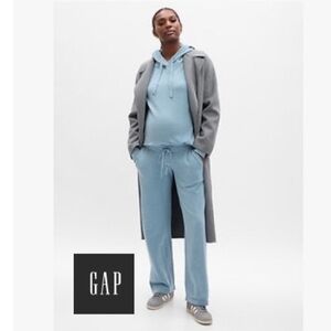 EUC, GAP Maternity soft knit Hoodie and Pants suite, size Small